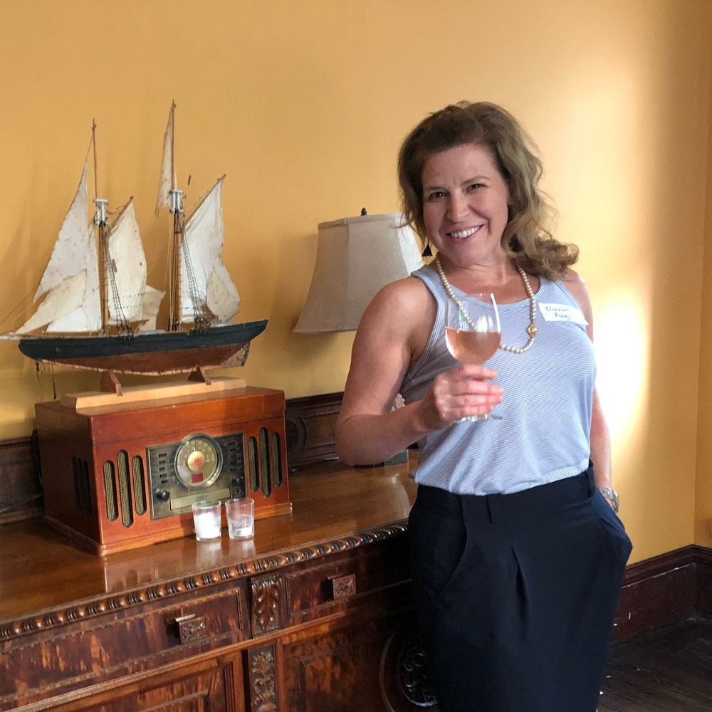 Meet your Posher, Elizabeth